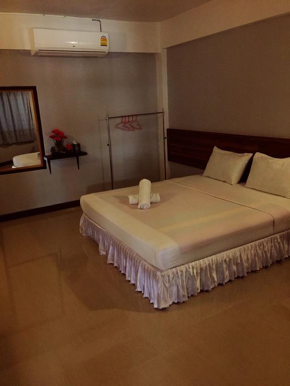 J-Safe Guesthouse Σουκοτάι Εξωτερικό φωτογραφία
