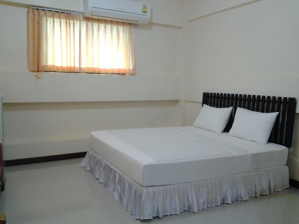 J-Safe Guesthouse Σουκοτάι Εξωτερικό φωτογραφία