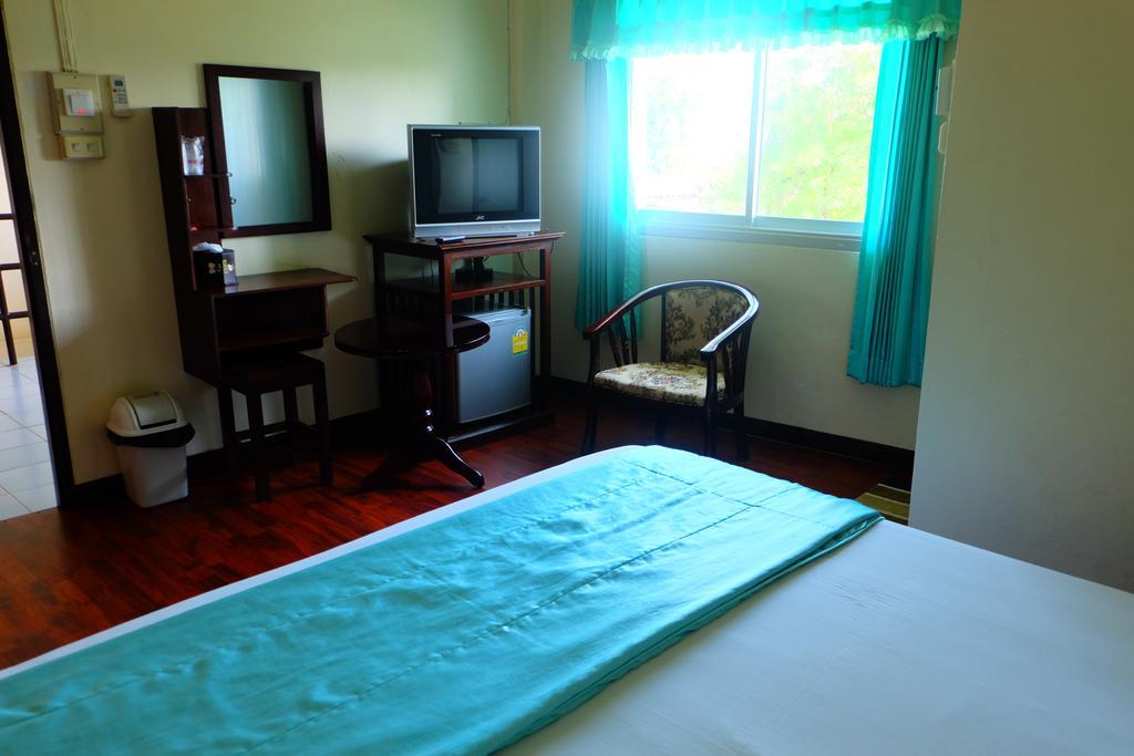 J-Safe Guesthouse Σουκοτάι Εξωτερικό φωτογραφία