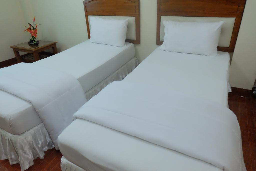 J-Safe Guesthouse Σουκοτάι Εξωτερικό φωτογραφία