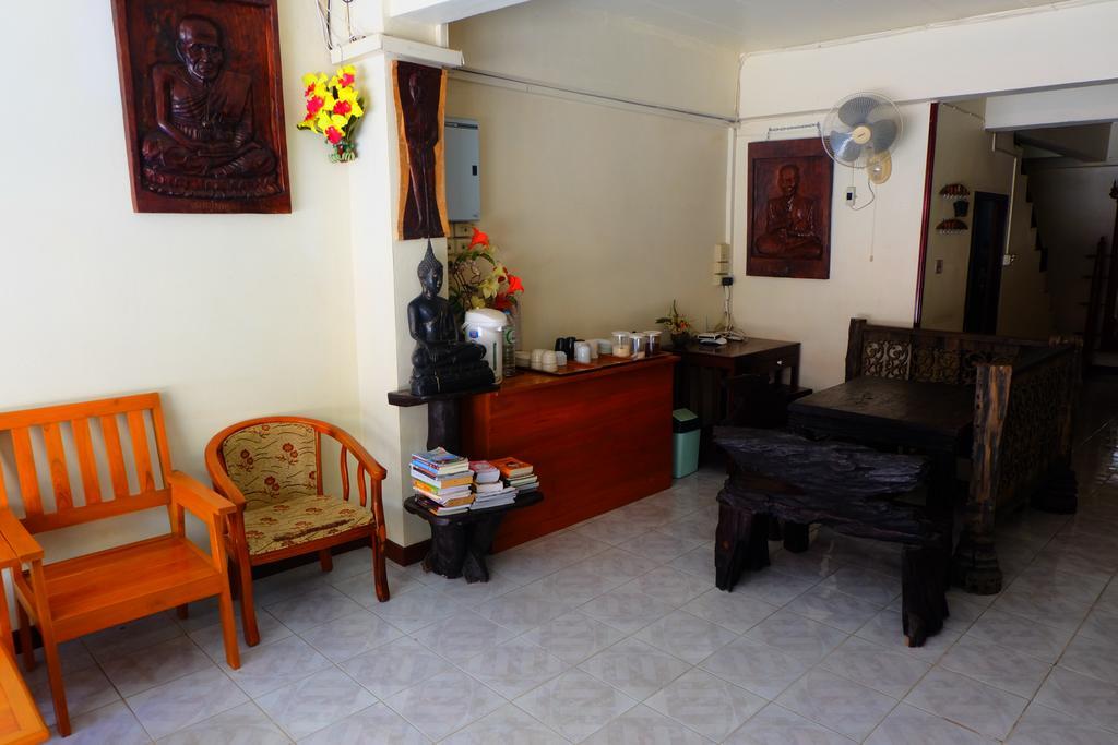 J-Safe Guesthouse Σουκοτάι Εξωτερικό φωτογραφία