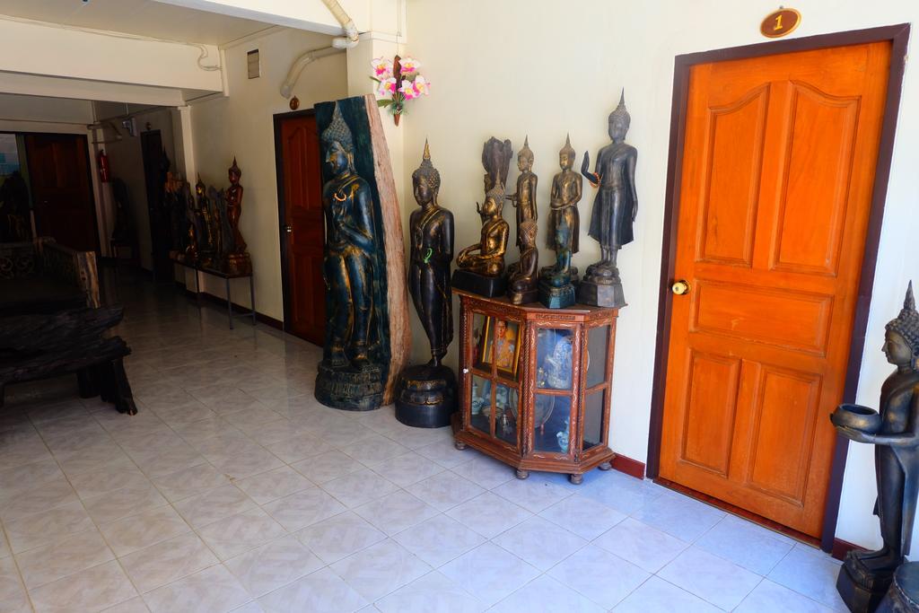 J-Safe Guesthouse Σουκοτάι Εξωτερικό φωτογραφία